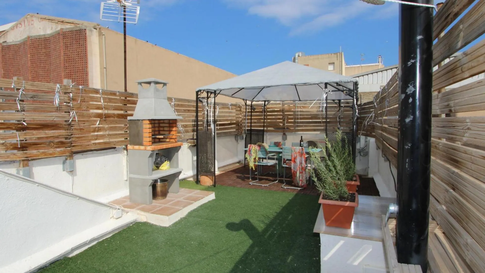Vacaciones Ideales: Cerca Del Mar, Wifi Gratis, Aire Opcional, Mascotas Y Playa Para Perros - Es-184-48 L'Ametlla de Mar Spain